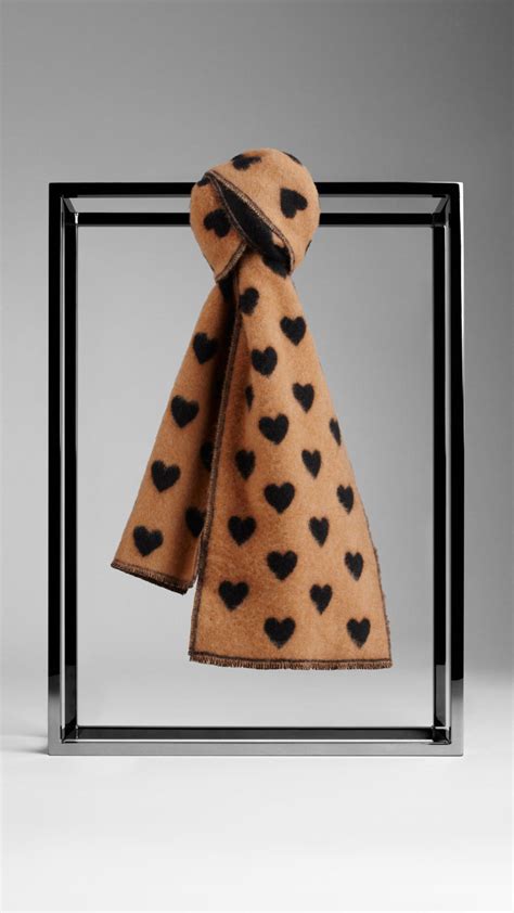 burberry cashmere jacquard heart scarf|burberry scarf 2024.